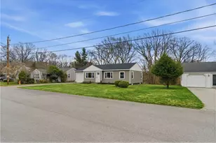 63 Indian Rd, East Providence, RI 02915 - Photo 21