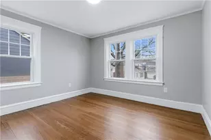 104 Woodbine St, Providence, RI 02906 - Photo 15