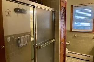 45 Perrin Ave, Pawtucket, RI 02861 - Photo 17