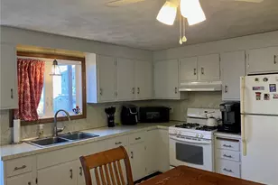 45 Perrin Ave, Pawtucket, RI 02861 - Photo 13