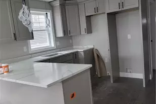 731 Potters Ave, Providence, RI 02907 - Photo 5