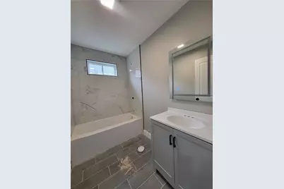731 Potters Avenue, Providence, RI 02907 - Photo 9
