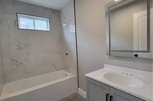 731 Potters Ave, Providence, RI 02907 - Photo 9