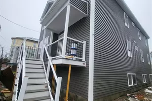 731 Potters Ave, Providence, RI 02907 - Photo 3