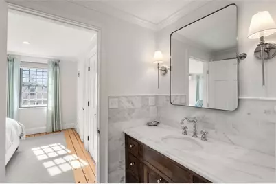 30 Thames Street, Newport, RI 02840 - Photo 35