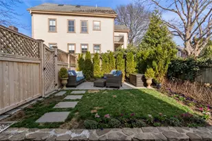 30 Thames St, Newport, RI 02840 - Photo 37
