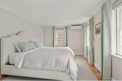 30 Thames Street, Newport, RI 02840 - Photo 23