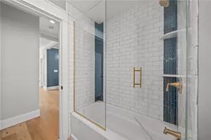 20 Summer St, Newport, RI 02840 - Photo 15
