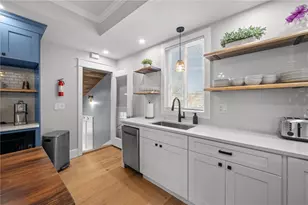 20 Summer St, Newport, RI 02840 - Photo 9