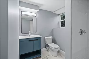 20 Summer St, Newport, RI 02840 - Photo 23