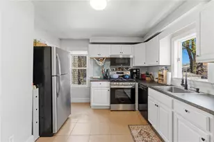 125 Ivy St, East Providence, RI 02914 - Photo 7