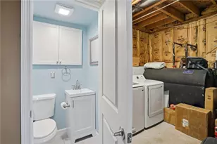 76 Myra St, Providence, RI 02909 - Photo 27