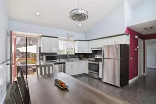 76 Myra St, Providence, RI 02909 - Photo 9