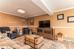 72 Janet Ct, Warwick, RI 02886 - Photo 5
