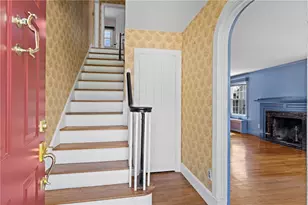 18 Huntington Dr, East Providence, RI 02916 - Photo 3