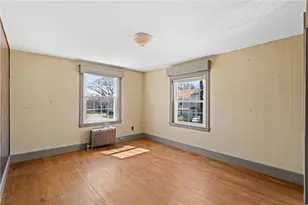 18 Huntington Dr, East Providence, RI 02916 - Photo 21