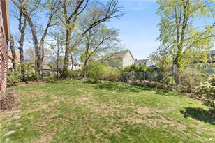 18 Huntington Dr, East Providence, RI 02916 - Photo 41