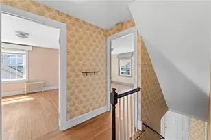 18 Huntington Dr, East Providence, RI 02916 - Photo 19