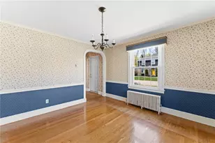 18 Huntington Dr, East Providence, RI 02916 - Photo 7