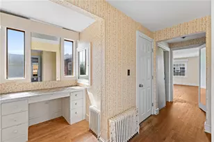 18 Huntington Dr, East Providence, RI 02916 - Photo 31