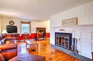 9 Knapton St, Barrington, RI 02806 - Photo 5