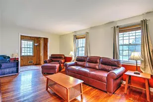 9 Knapton St, Barrington, RI 02806 - Photo 7
