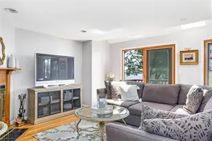 40 Oak Grove St, Warwick, RI 02818 - Photo 13