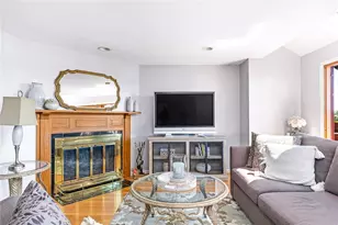 40 Oak Grove St, Warwick, RI 02818 - Photo 11