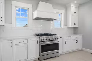 2 Sedge Ct, Narragansett, RI 02882 - Photo 13