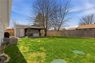 23 Birch St, Portsmouth, RI 02871 - Photo 35