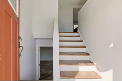 102 Easton Street, Portsmouth, RI 02871 - Photo 3