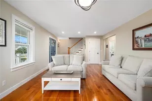 81 S Pier Rd, Narragansett, RI 02882 - Photo 9