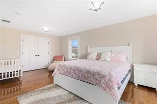 81 S Pier Rd, Narragansett, RI 02882 - Photo 23