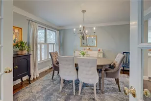 110 Lake View Rd, Cranston, RI 02920 - Photo 9