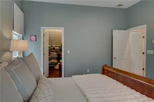 110 Lake View Rd, Cranston, RI 02920 - Photo 15