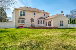 5 Hannah Dr, Cumberland, RI 02864 - Photo 3