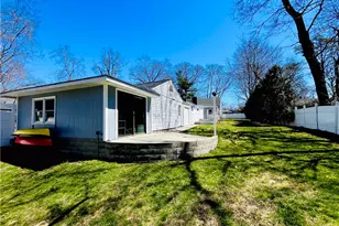 109 Rogers Ave, Barrington, RI 02806 - Photo 21