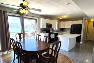 2484 Hartford Ave, Johnston, RI 02919 - Photo 7