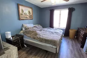 2484 Hartford Ave, Johnston, RI 02919 - Photo 15