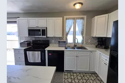 2484 Hartford Avenue, Johnston, RI 02919 - Photo 9