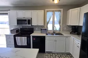2484 Hartford Ave, Johnston, RI 02919 - Photo 9