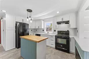 24 Hamilton St, Cumberland, RI 02864 - Photo 17