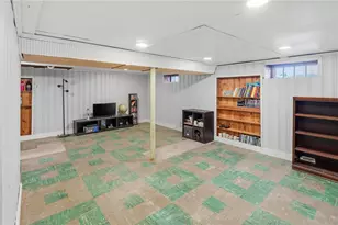 97 Delwood Rd, Warwick, RI 02889 - Photo 25