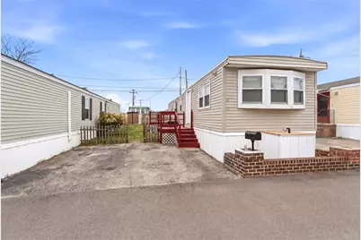 11 East Drive, East Providence, RI 02916 - Photo 1