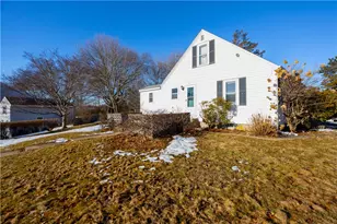 35 Clemente Dr, East Greenwich, RI 02818 - Photo 3