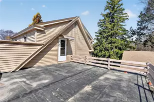 2338 Cranston St, Cranston, RI 02920 - Photo 15