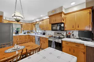 2338 Cranston St, Cranston, RI 02920 - Photo 3