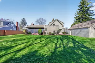 2338 Cranston St, Cranston, RI 02920 - Photo 35