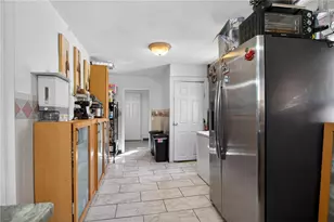 31 Sassafras St, Providence, RI 02907 - Photo 23