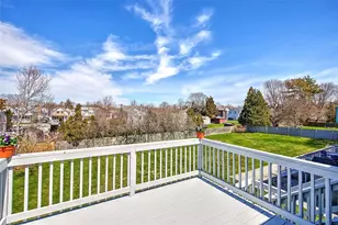 31 Garfield Ave, Bristol, RI 02809 - Photo 17